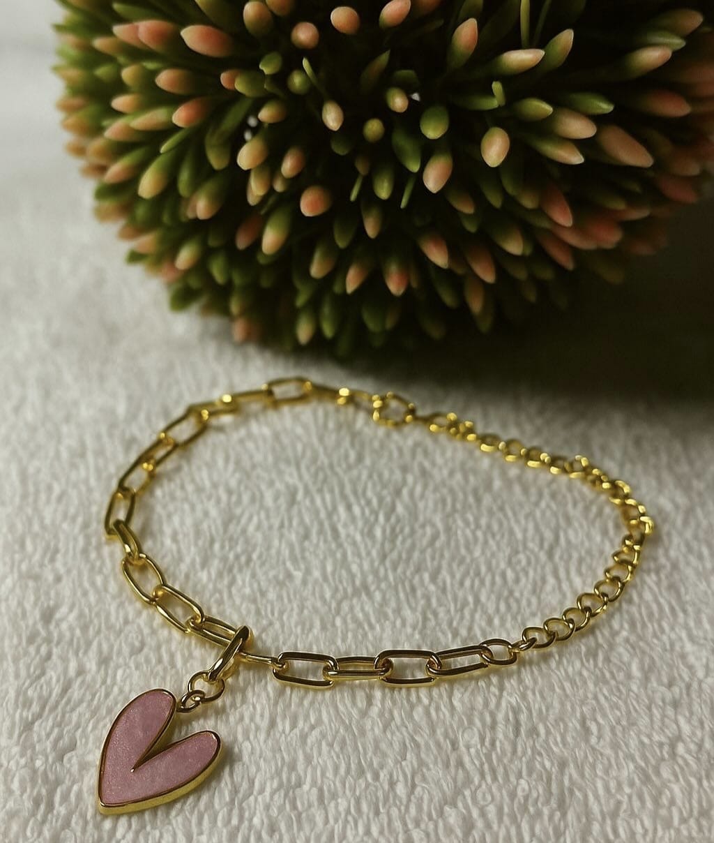 New heart design Bracelate with eligent look